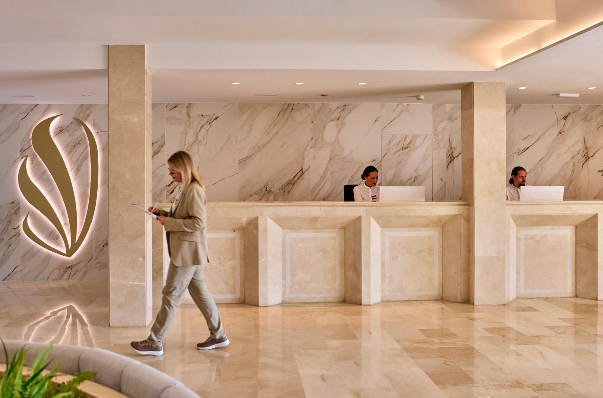 קולוניה סנט ג'ורדי Universal Grand Leon & Spa מראה חיצוני תמונה
