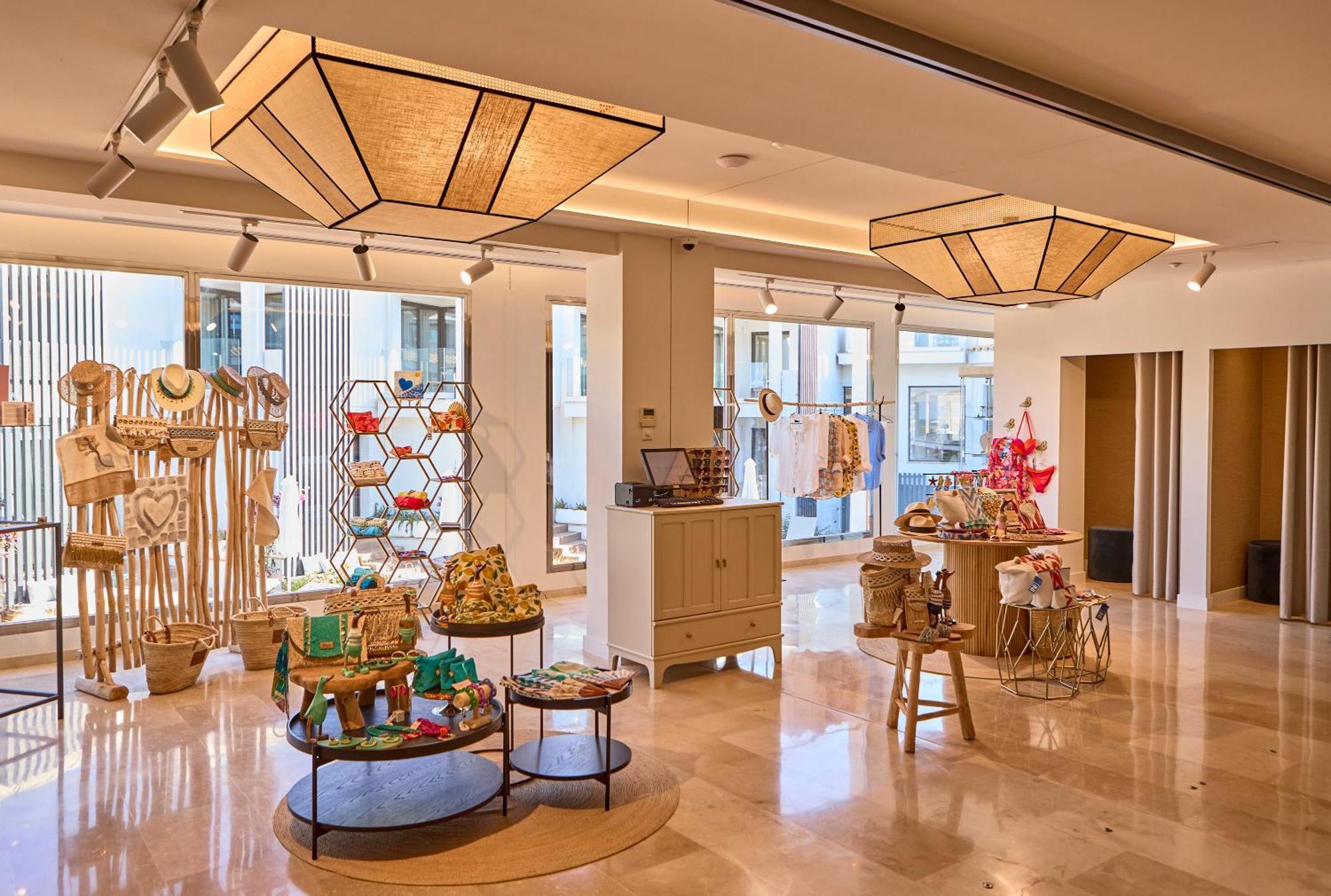 קולוניה סנט ג'ורדי Universal Grand Leon & Spa מראה חיצוני תמונה